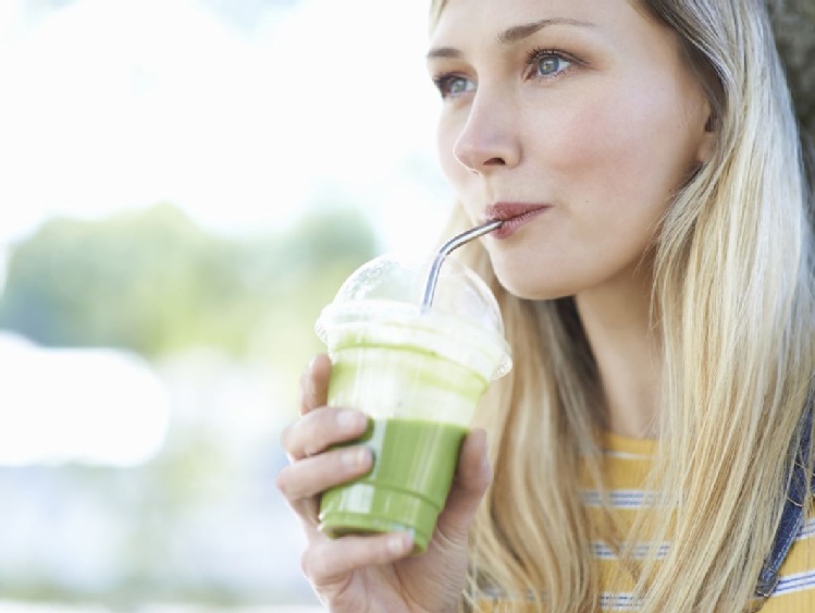 Dieta na lato: sirtfood – kolejny trend czy po prostu racjonalne odżywianie?
